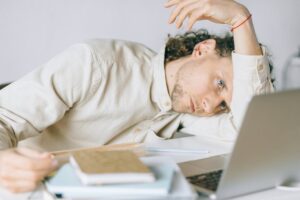 專注力不足的成人表現 多巴胺調控與執行功能障礙